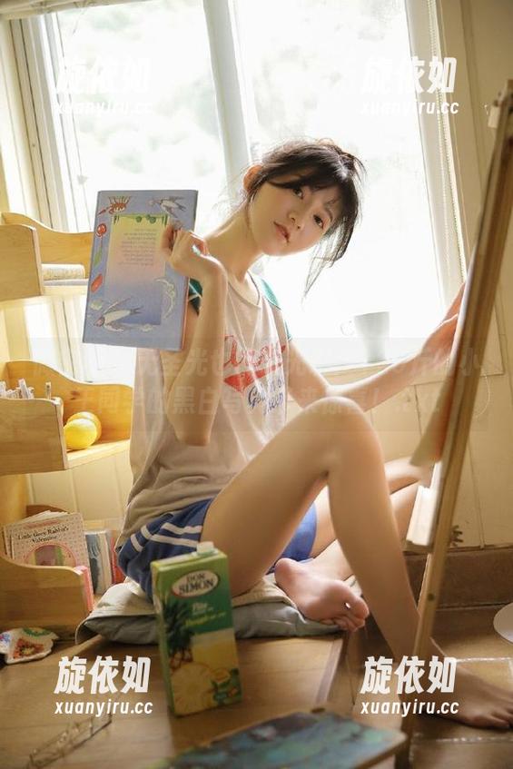微密圈 - 无圣光也能有光彩：120斤的小王同学的黑白写真带来惊喜！.txt
