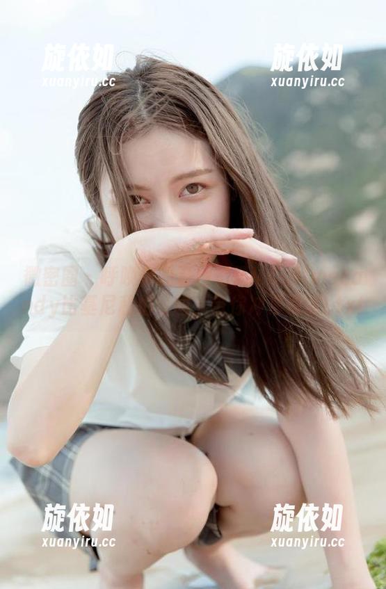 微密圈 - 呼唤你的夏日记忆！Callmecandy比基尼私拍套图，带你冲浪海滩!.txt