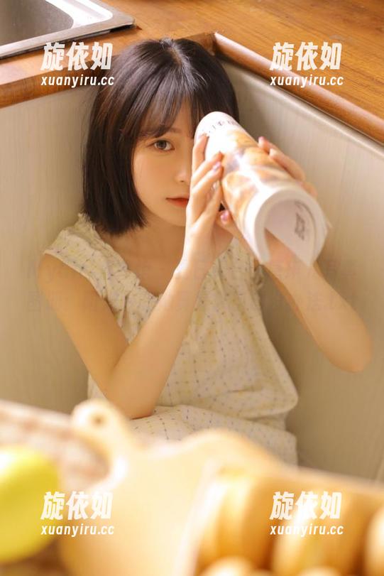 MyGirl美媛馆 - 夏日天台，唐琪儿写真图册：阳光下的她真是拿自己没办法.txt