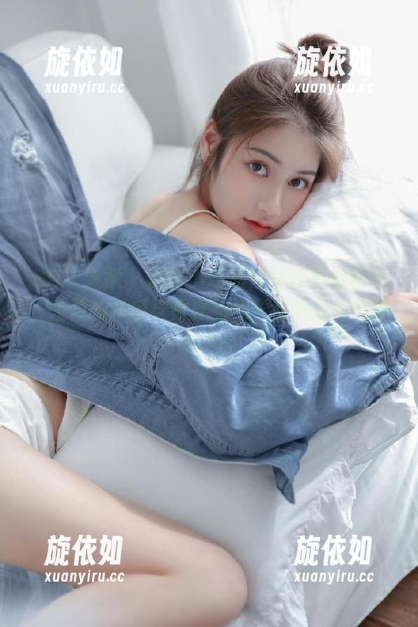 SIEE丝意 - 探索小希的白衬衫私拍原图，轻盈的布料与青春的气息交织成绝美画卷.txt