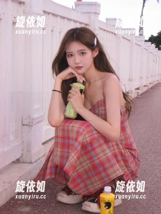 TouTiao头条女神 - 白一晗花嫁高清套图，揭开婚纱背后的深情故事.txt
