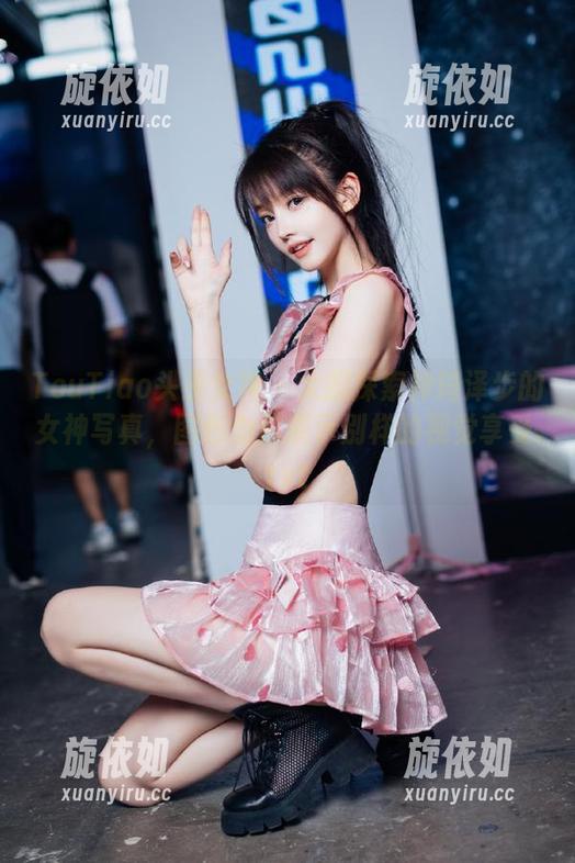 TouTiao头条女神 - 大胆探索神琦泽步的女神写真，图包为你展示别样的视觉享受.txt