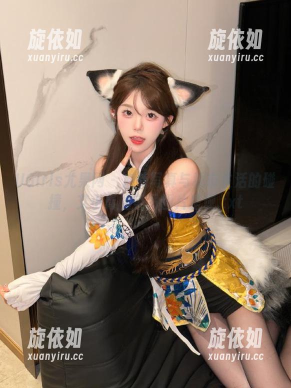 UGirls尤果网 - 户外写真与城市生活的碰撞，艾小青的美丽图片呈现.txt
