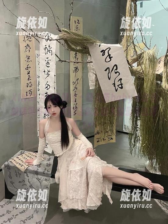 XINGYAN星颜社 - 萌汉药baby与皮衣的搞笑写真，美图让你乐翻天的最佳选择！.txt