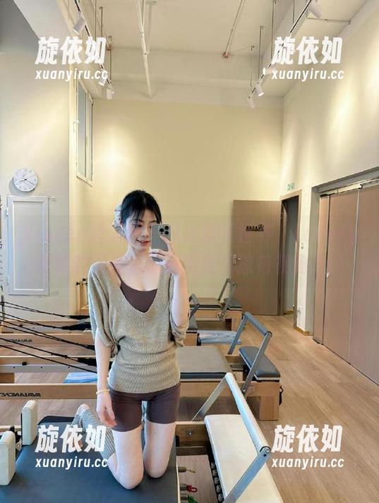 Xiuren秀人网 - 从浴缸看世界，Lovely璐璐的图库资源展现她的独特视角.txt