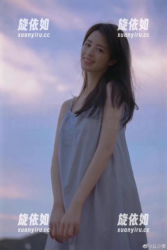 Xiuren秀人网 - 一场视觉盛宴：Niki可雅制服全套图集，给你不一样的视觉冲击.txt