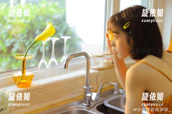 Xiuren秀人网 - 超现实的卡卡酱女王美图图包，带你穿越至梦幻境界的写真旅程！.txt