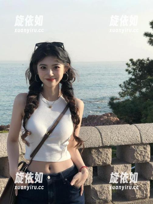 Xiuren秀人网 - 最新写真集揭晓：唐心心在死库水中展现优雅气质与无限可能.txt