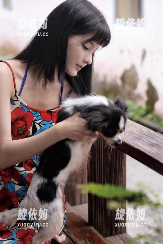 Xiuren秀人网 - 夏馨瑶女孩的秘密，探索无圣光套图中的无限魅力与想象.txt