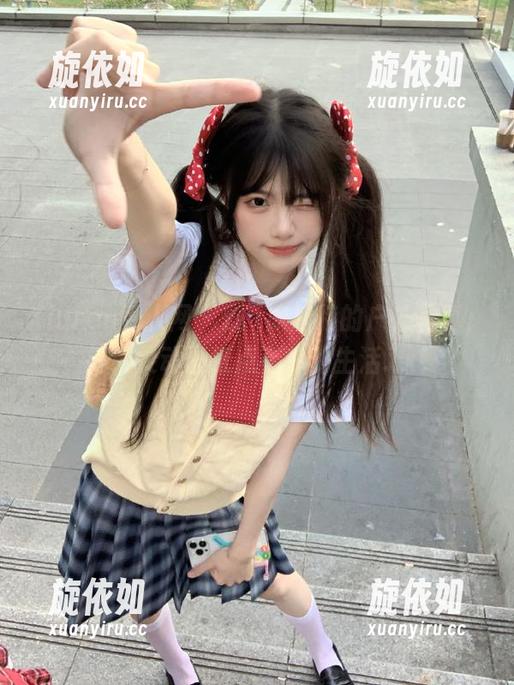 Xiuren秀人网 - 戴渃欣独特的户外写真，打造灵动壁纸点亮你的生活.txt