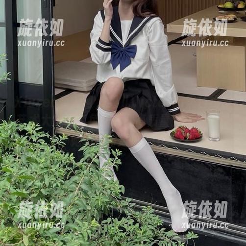 Xiuren秀人网 - 果儿Victoria黑色摄影艺术大放送，免费下载高质量原图，尽显她的独特风格！.txt