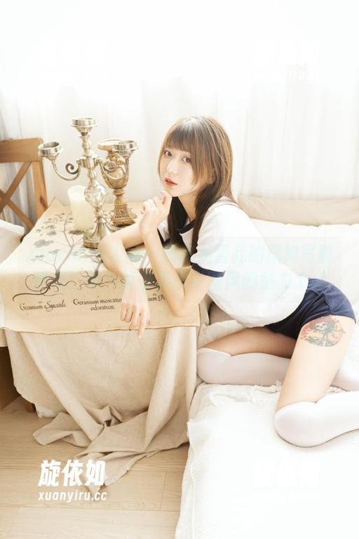 Xiuren秀人网 - 探秘龙雪儿的旗袍写真图集：每一帧都展现中国风的魅力.txt