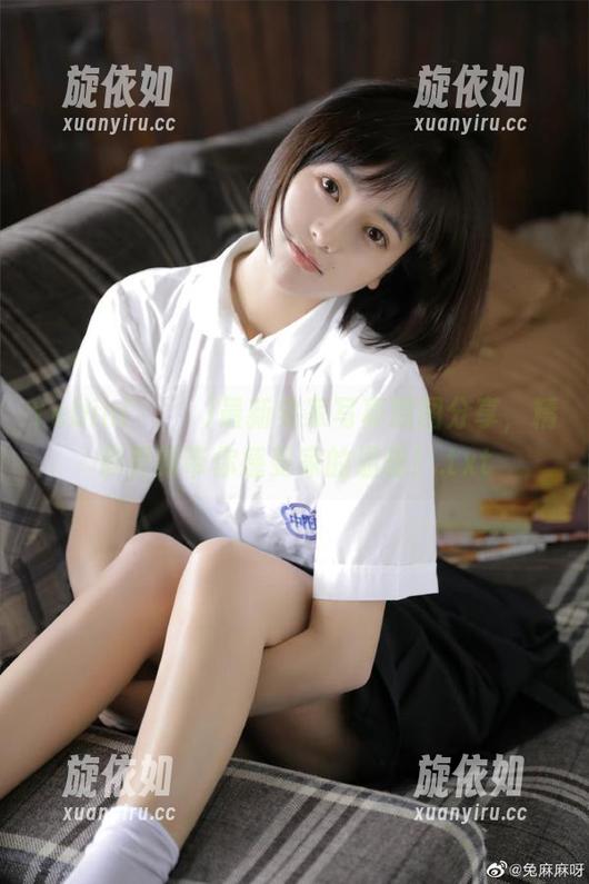 Yebin(전예빈)最新宅家写真原图分享，精彩更新带你感受家的温暖！.txt