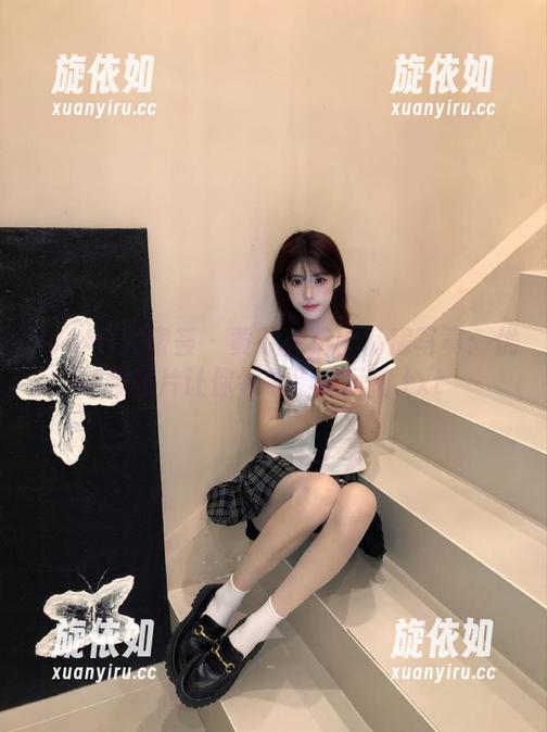 YouMi尤蜜荟 - 黄歆苑护士私房写真：优雅图片让你领略别样风情.txt