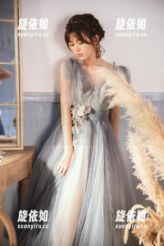 YouWu尤物馆 - Luffy菲菲新作来袭：女友主题写真作品展现令人心动的美丽瞬间.txt