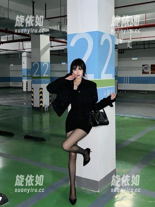 beautyleg - 女神Anita网袜写真全记录，观看她的不一样魅力，原图展现每个细节.txt
