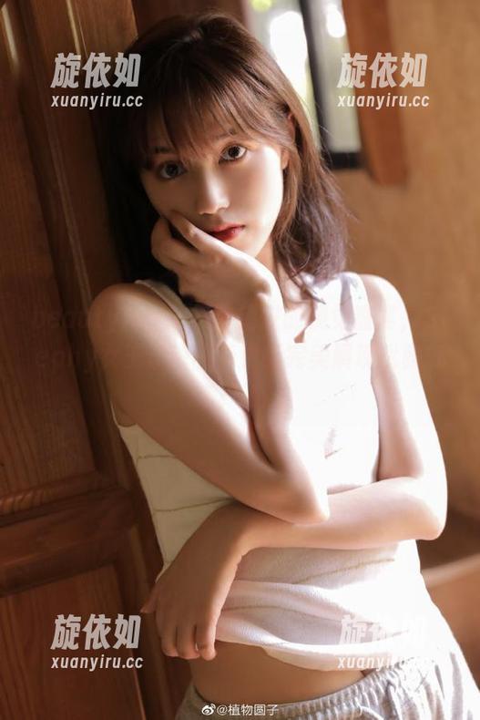beautyleg - 不容错过的视觉盛宴，Stephy女王最新图集更新完美展现优雅气质！.txt