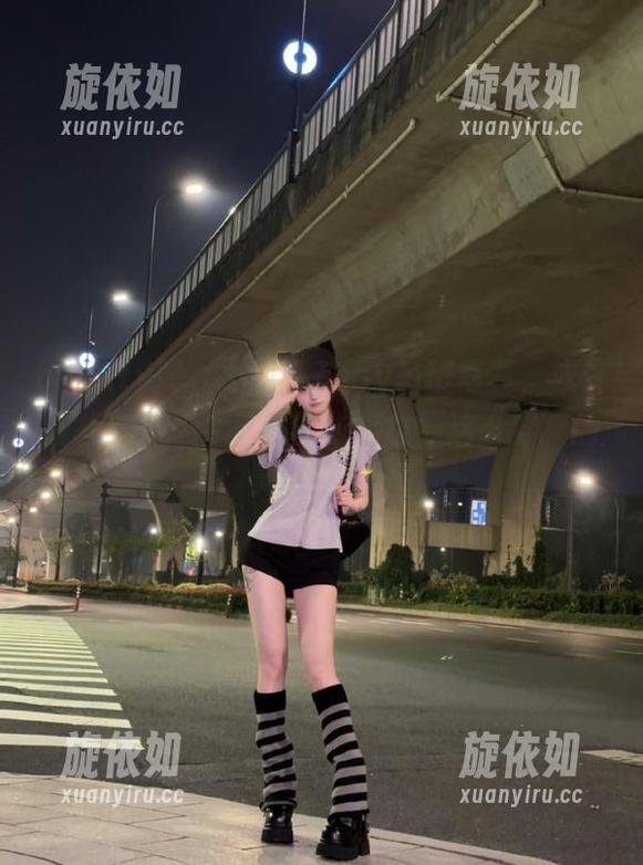 beautyleg - 观看Zoey吊带写真，或许能找到下一个‘我的衣柜也要这么穿’的灵感！.txt