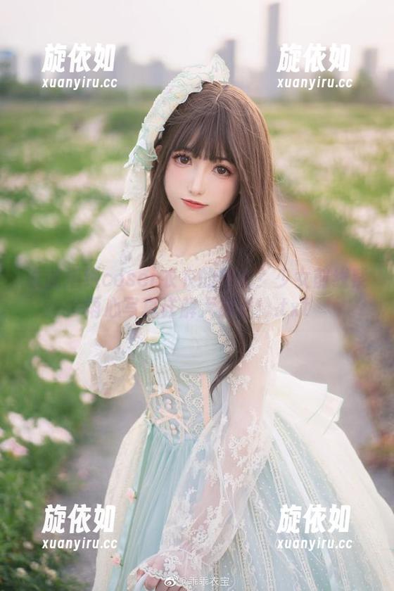 谁能拒绝coser衣衣的魅力？少女前线紫雨心写真详解大放送！.txt
