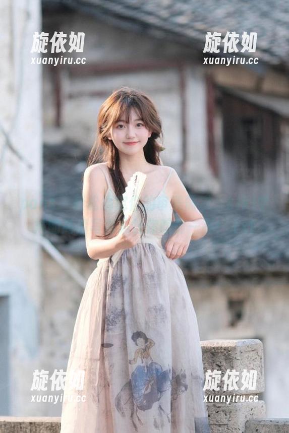pans - 轻松搞定你的审美需求：kiki学妹的高清写真集让你眼前一亮！.txt