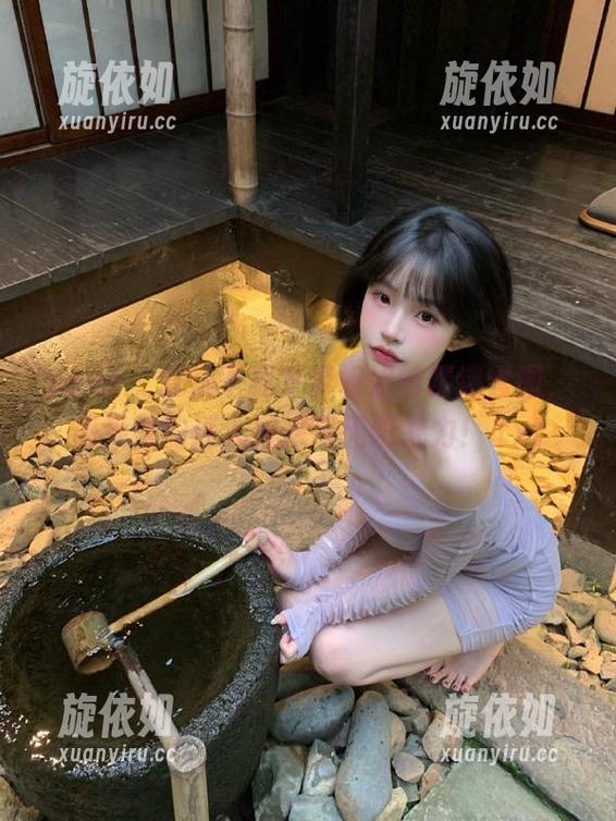 pans - 赶快下载梦梦姐姐的精选套图，感受她的迷人风采与无限魅力！.txt