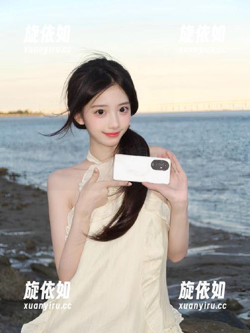 pans - 高清熙媛泳池写真，清新壁纸让你的夏日心情飞扬.txt