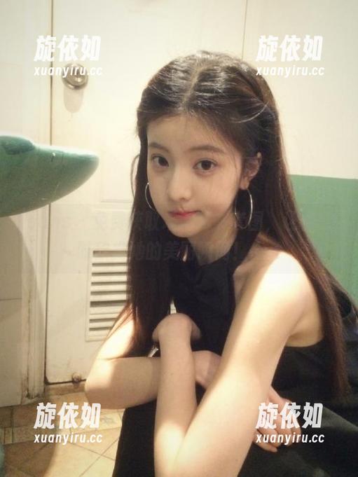 pans - 免费获取禾禾秘书套图，让你随时欣赏她的美丽瞬间！.txt