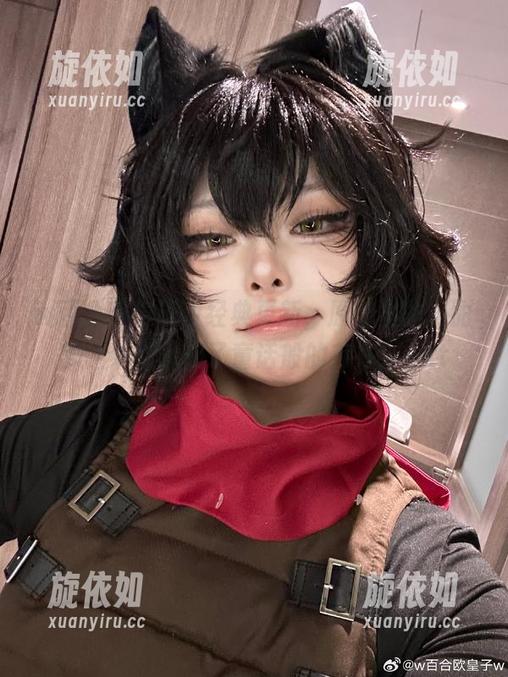 w百合欧皇子w经典更新，原图里的玛丽萝丝柴郡像极了童话般的存在！.txt