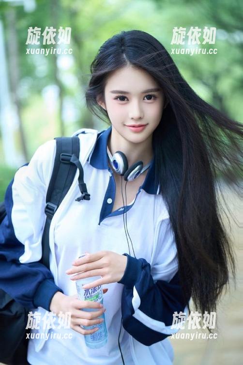 丽柜 - 超级诱惑：AMY长腿写真资源带你领略时尚风潮.txt