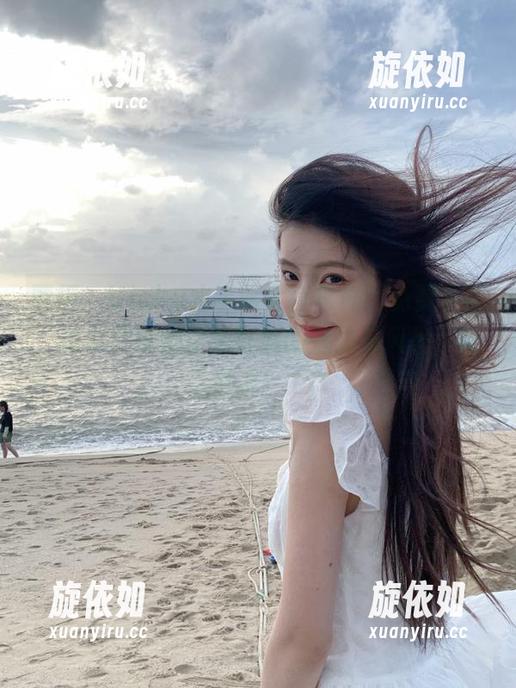 丽柜 - Vicky水手服全套写真，免费下载，尽情欣赏她清新可感的魅力与风格，别错过哦！.txt