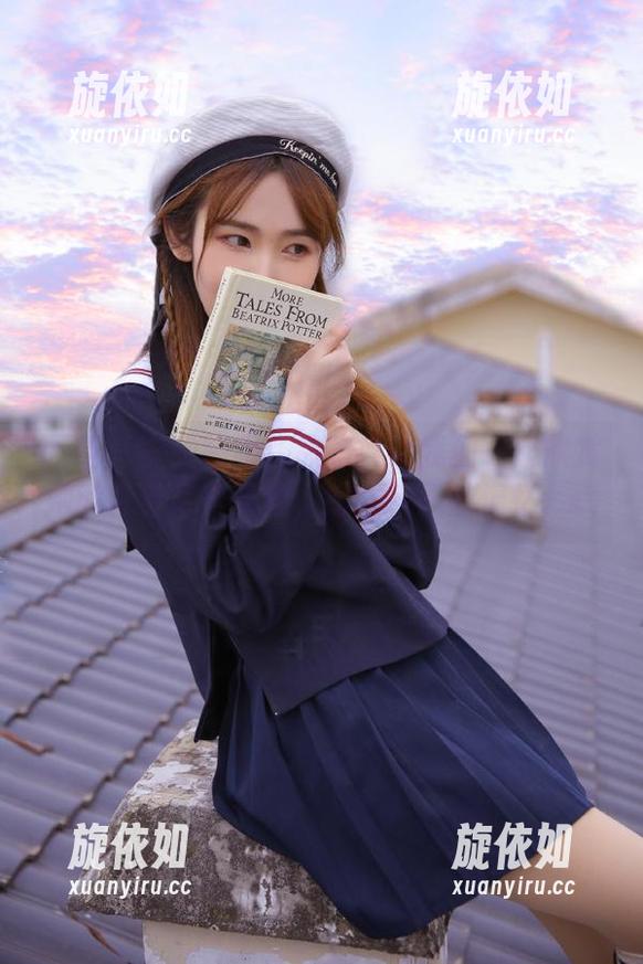 丽柜 - 安安校服作品集：让我们一起欣赏她的青春写真资源，感受校园的记忆.txt