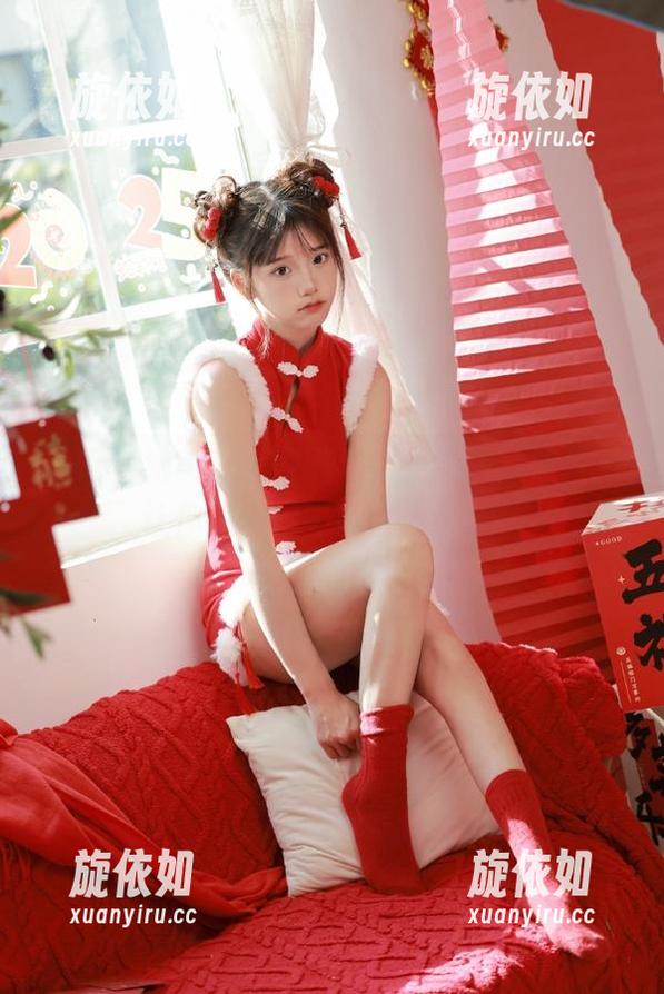 丽柜 - 绝美！小璐璐送上免费自拍照片，让你感受摄影的魅力！.txt