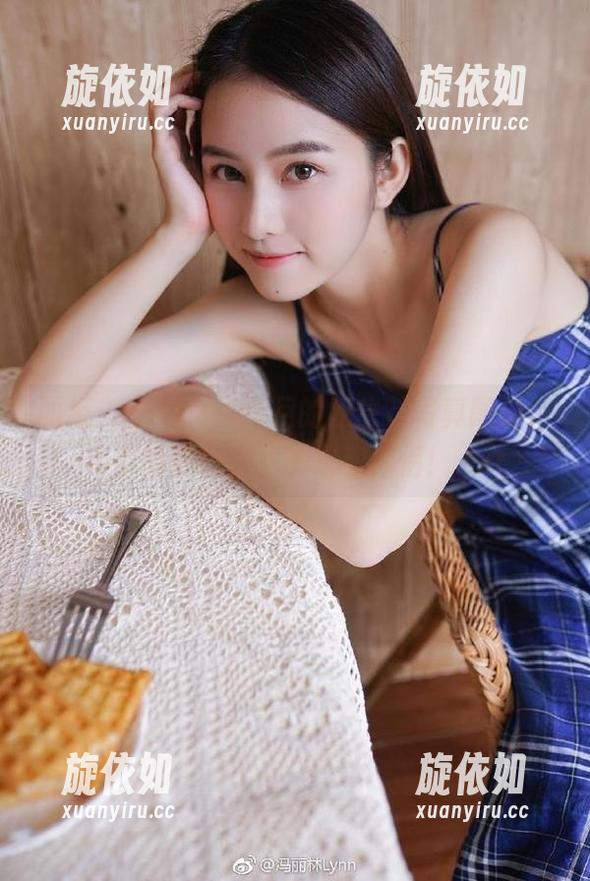 丽柜 - 心心众星捧月的双生花写真图册，同桌的你就是我的灵魂伴侣！.txt