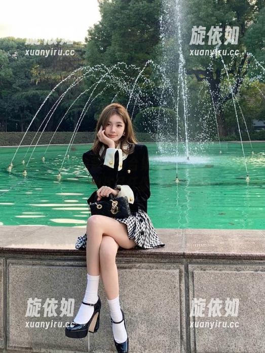 丽柜 - 绝美怡萱写真合集：捕捉剧情中的瞬间，高清作品任你下载！.txt