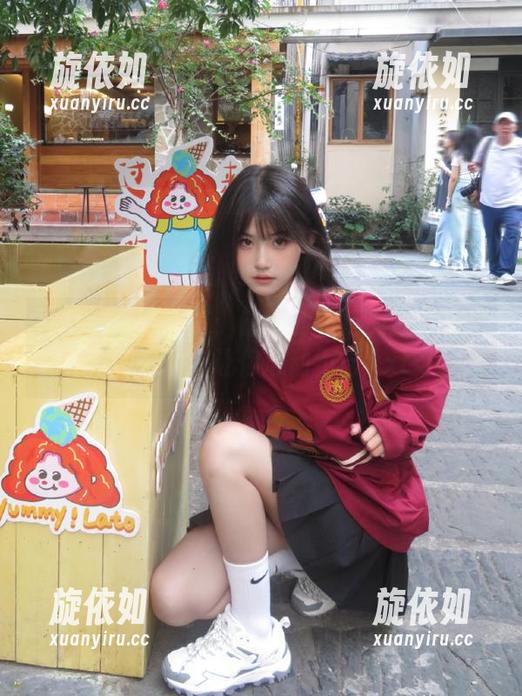 丽柜 - 全新发布：晴晴的丽柜典藏写真套图资源，让你心动不已.txt