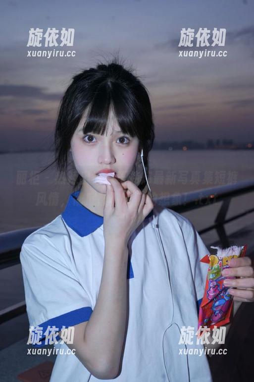 丽柜 - 热辣出街，王炜炜最新写真集短裤风情，彻底颠覆人们的想象！.txt