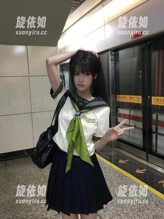 丽柜 - 惊艳时刻！甜甜妹妹最新图集带你领略写真艺术的精髓。.txt