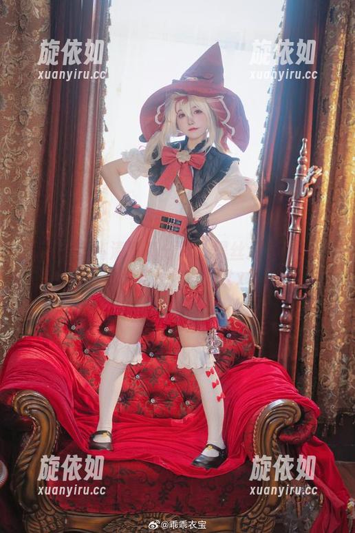 乖乖衣宝高清写真分享：黑丝造型的迷人曲线与优雅气质.txt