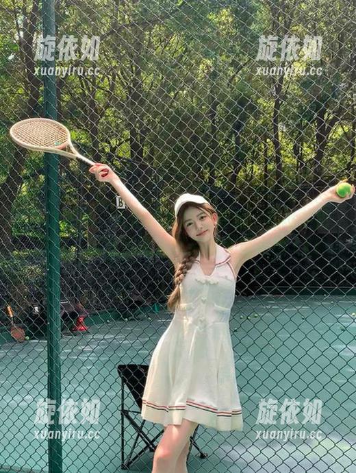 克拉女神 - 大阳短裤摄影资源：在灿烂阳光中，展现她迷人风姿的全新写真.txt