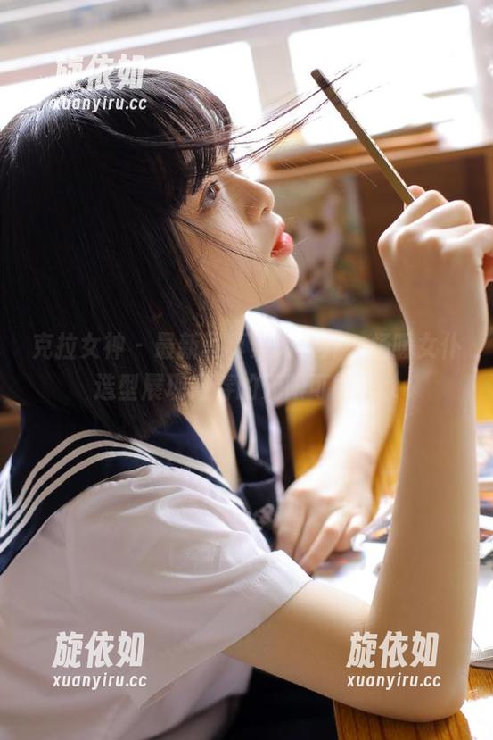 克拉女神 - 最新写真集大公开，杨暖女仆造型展现青春的无限可能.txt