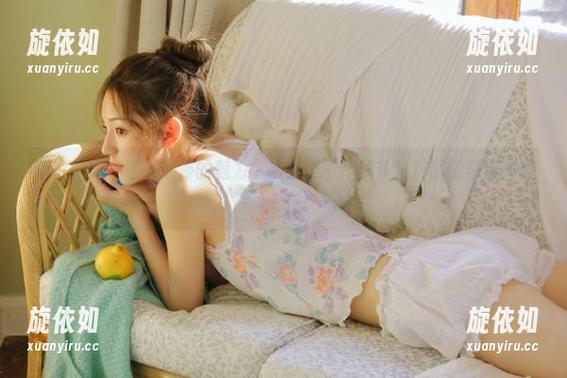 克拉女神 - 感受瑞莎的魅力：黑丝美图，超多免费资源等你来拿！.txt