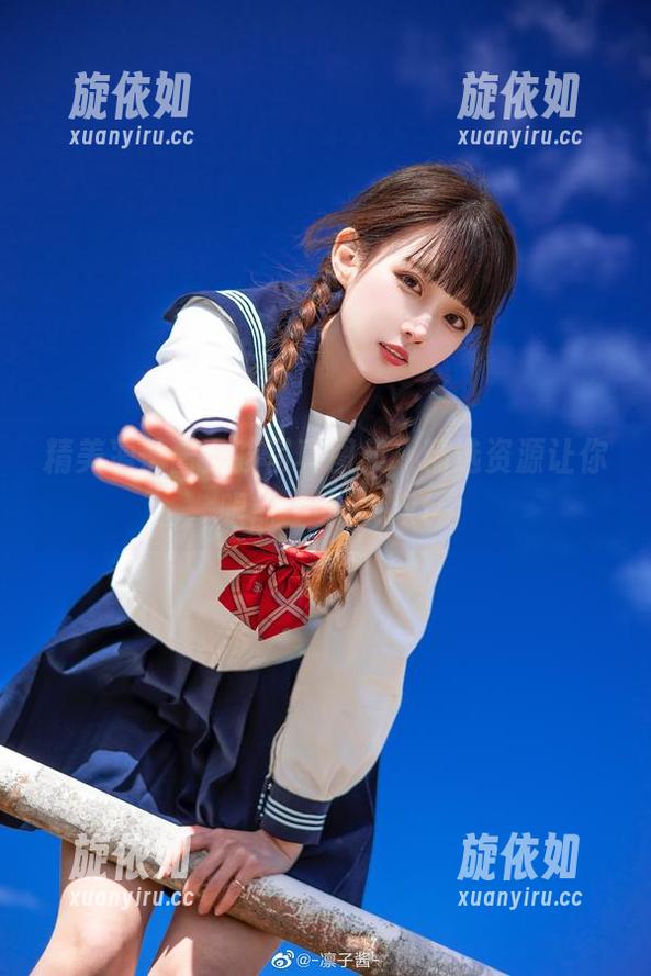 精美凛子酱女孩写真图集，精选资源让你眼前一亮！.txt