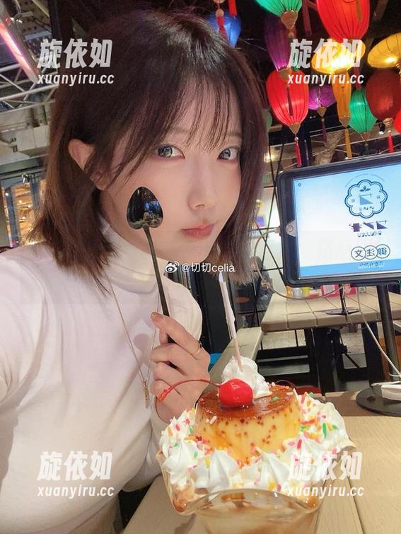 切切celia与小红帽的奇妙冒险：精品图库精选带你走进童话般的视觉盛宴.txt