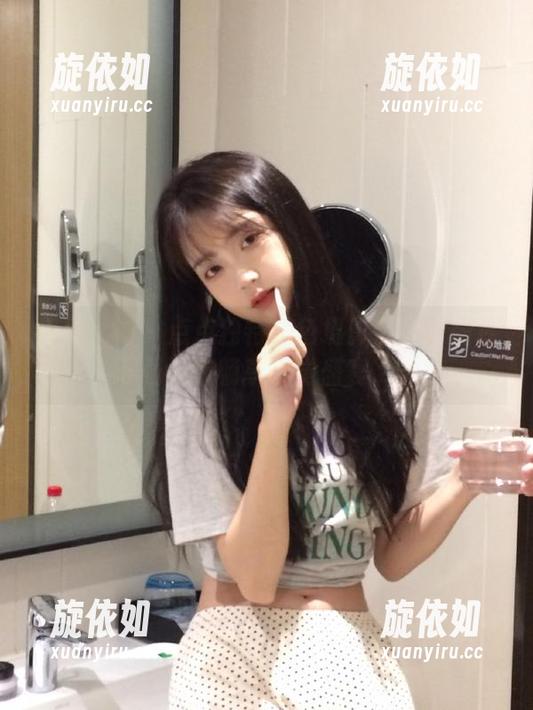 初夏女神 - 点点独特黑色摄影系列：图库下载让你畅享视觉盛宴.txt