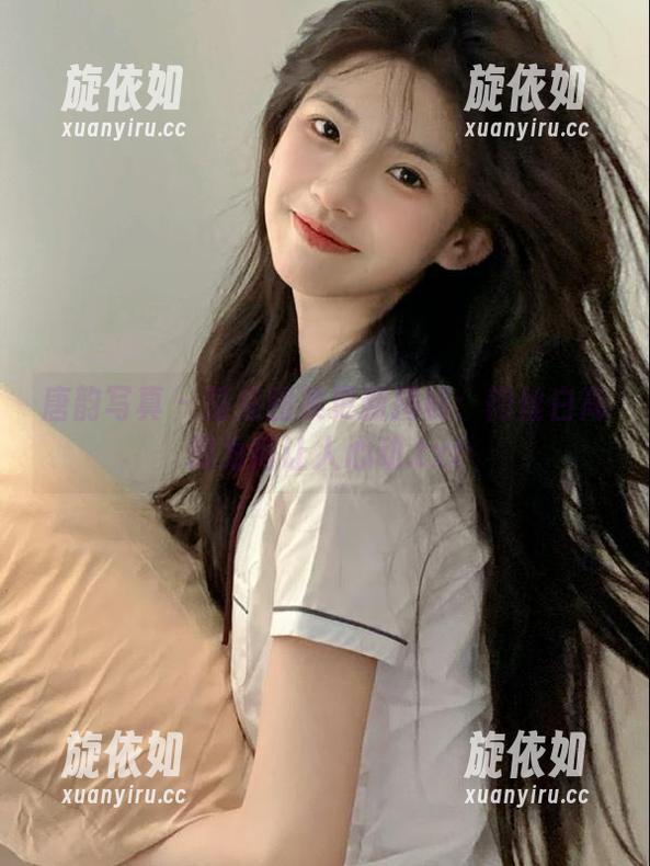 唐韵写真 - 楚楚图集更新揭秘：肉丝白高跟为何让人心动.txt