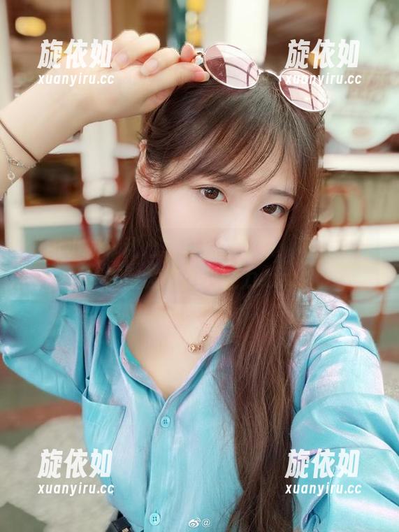 “啾小妍”甜心写真精选合集：每张图片都散发着无限魅力.txt