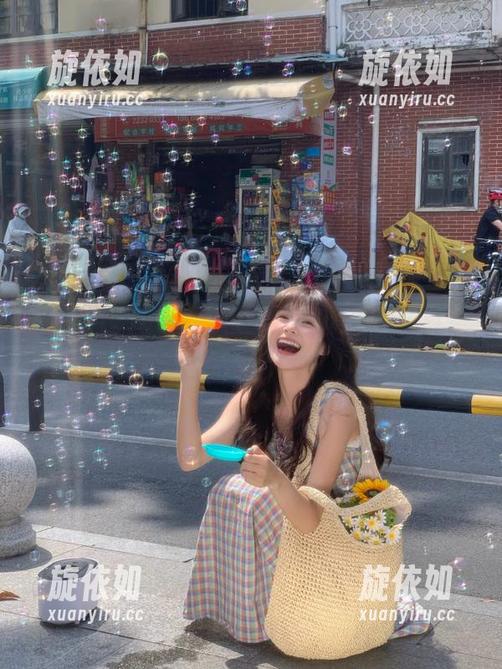 无圣光写真之美：喵糖映画呈现高雄银红旗袍风情.txt