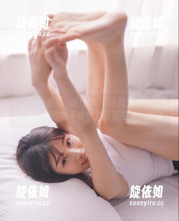 嗲囡囡 - 别再猶豫！Celina青妍豹纹写真集更新与你的不安内心正面交锋！.txt