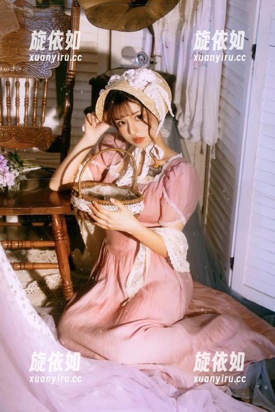 微密圈 - 定制写真大揭秘：奶宝妹纸带你领略丝袜之美的独特图片分享.txt