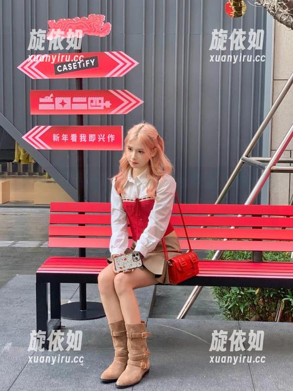 学妹加速跑 - 小艺御姐倾情奉献，超火美图资源，谁能拒绝她的魅力？.txt